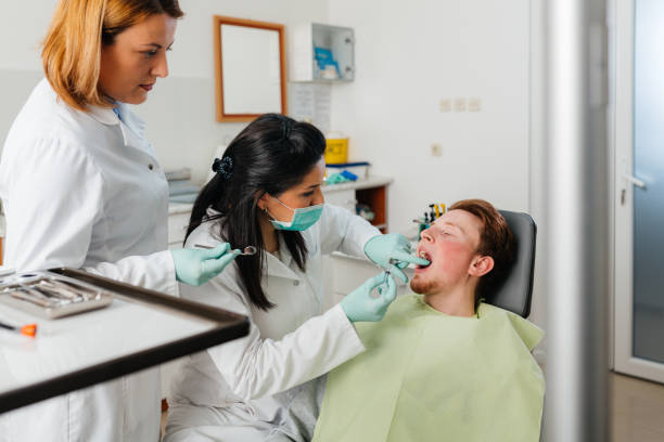 Best Emergency Tooth Extraction in Sevierville, TN